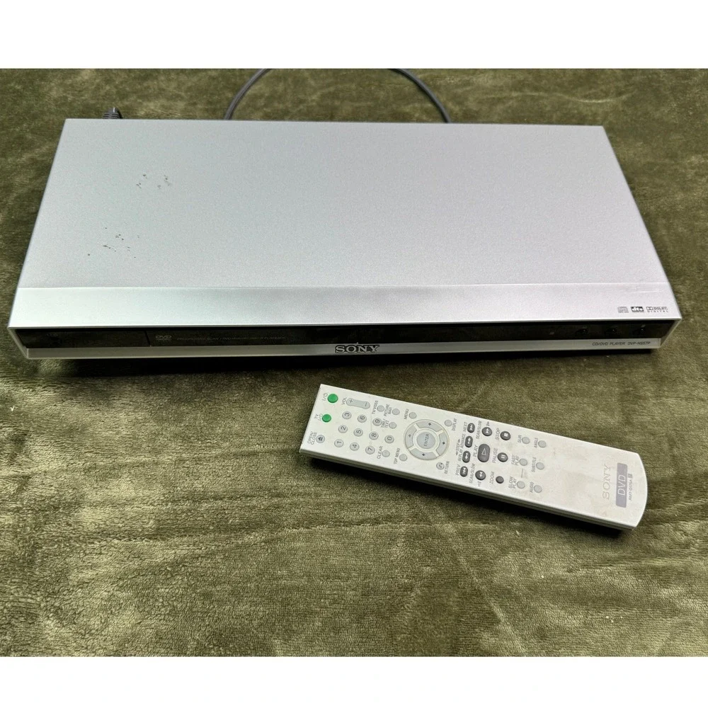 Sony DVP-NS57P Silver CD DVD Player Progressive Scan with Remote RMT-D175A